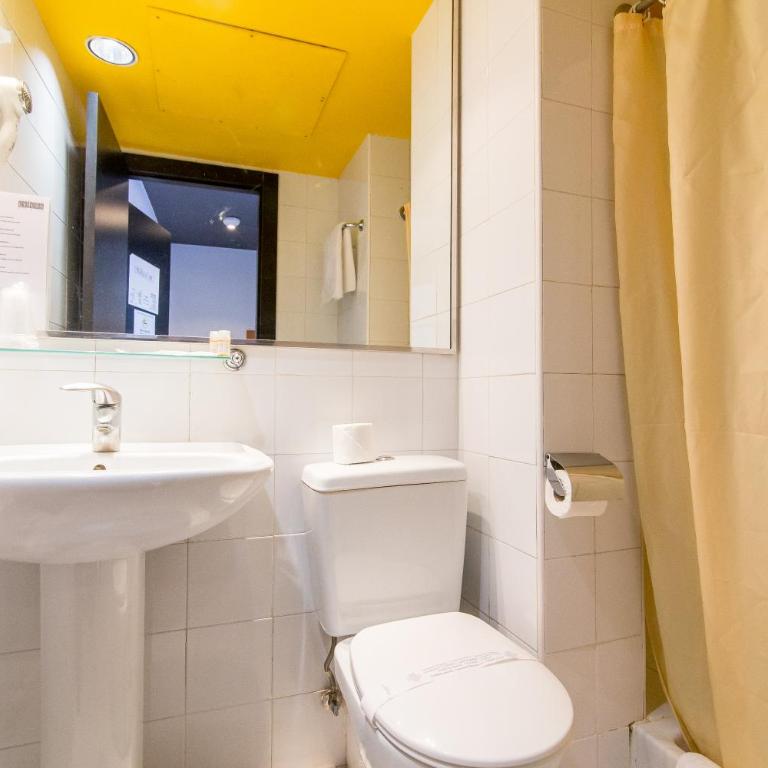 Colors - Single Room - 2