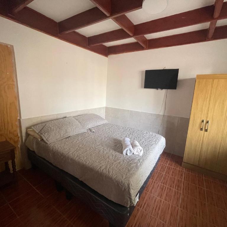 Hostal El Ancla - Double or Twin Room with Shared Bathroom - 7
