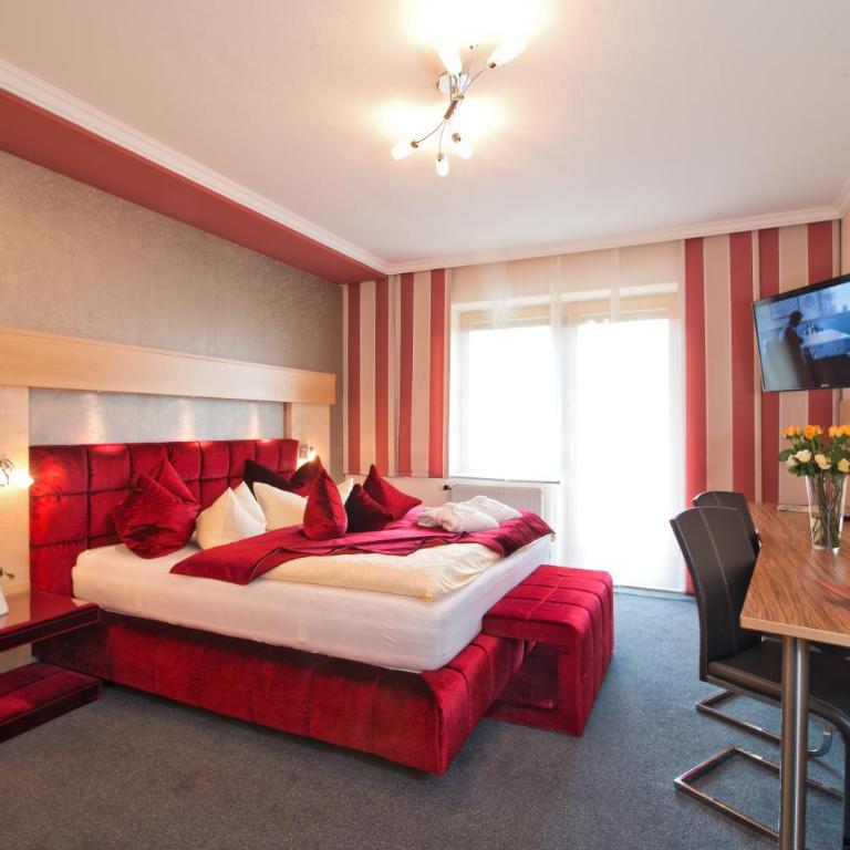Sunny-Hill Frühstückshotel - Loipersdorf - Deluxe Doppelzimmer mit Balkon - 10