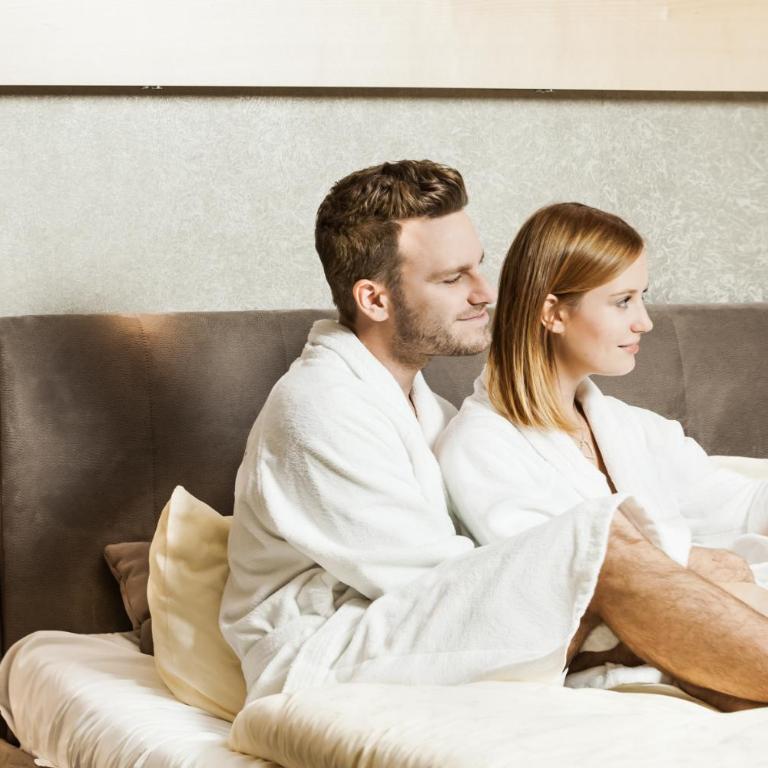 Sunny-Hill Frühstückshotel - Loipersdorf - Deluxe Doppelzimmer mit Balkon - 8