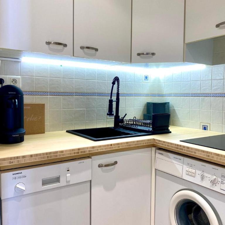 Stylish Cannes Gem, Terrace, Parking, 100m to Croisette - Apartment mit 1 Schlafzimmer - 4