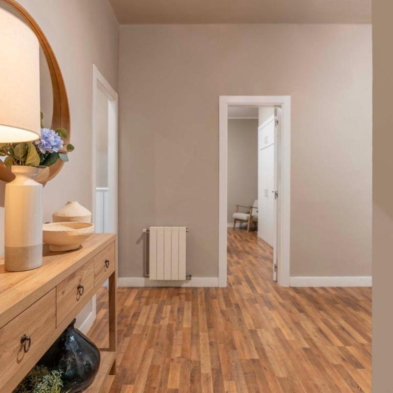 Sagrada familia Secret Apartment - Three-Bedroom Apartment - 31