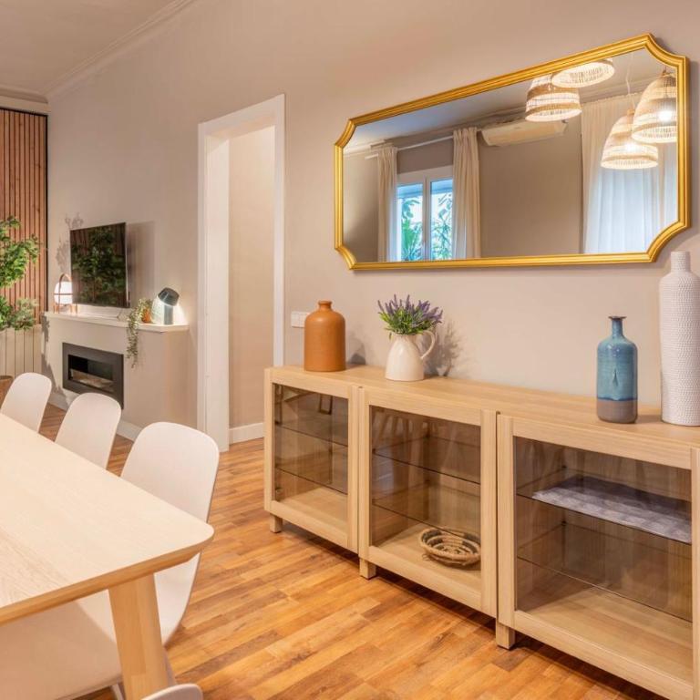 Sagrada familia Secret Apartment - Three-Bedroom Apartment - 8