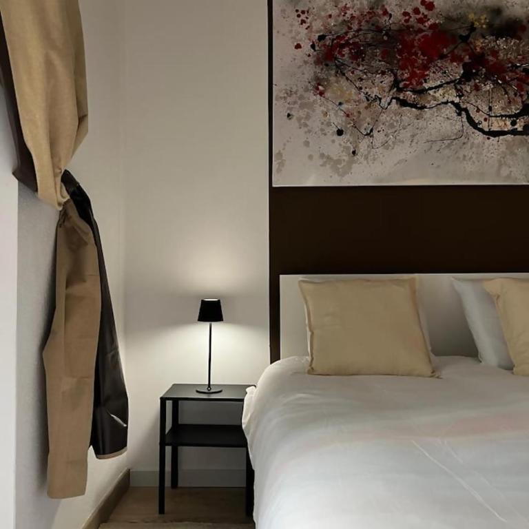 Plaza España B - Quadruple Room with Bathroom - 3