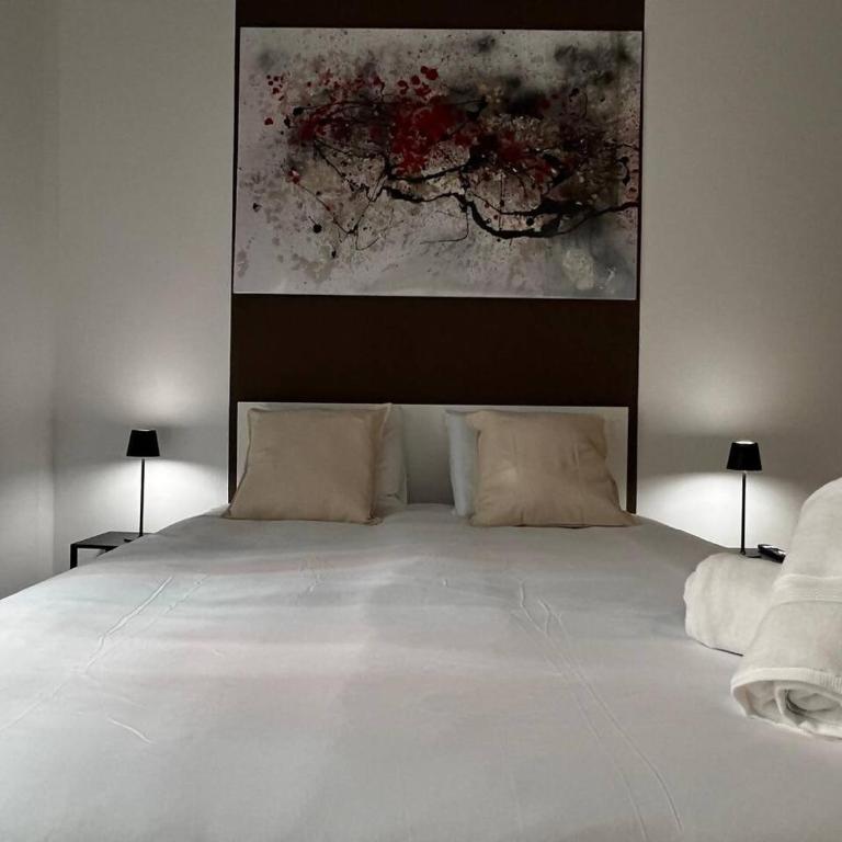 Plaza España B - Quadruple Room with Bathroom - 8