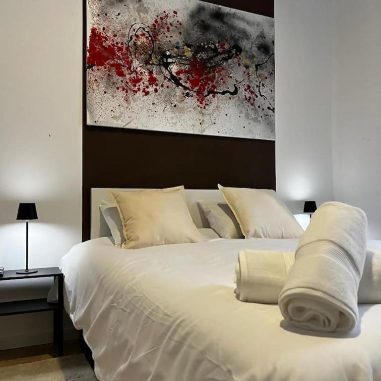 Plaza España B - Quadruple Room with Bathroom - 12