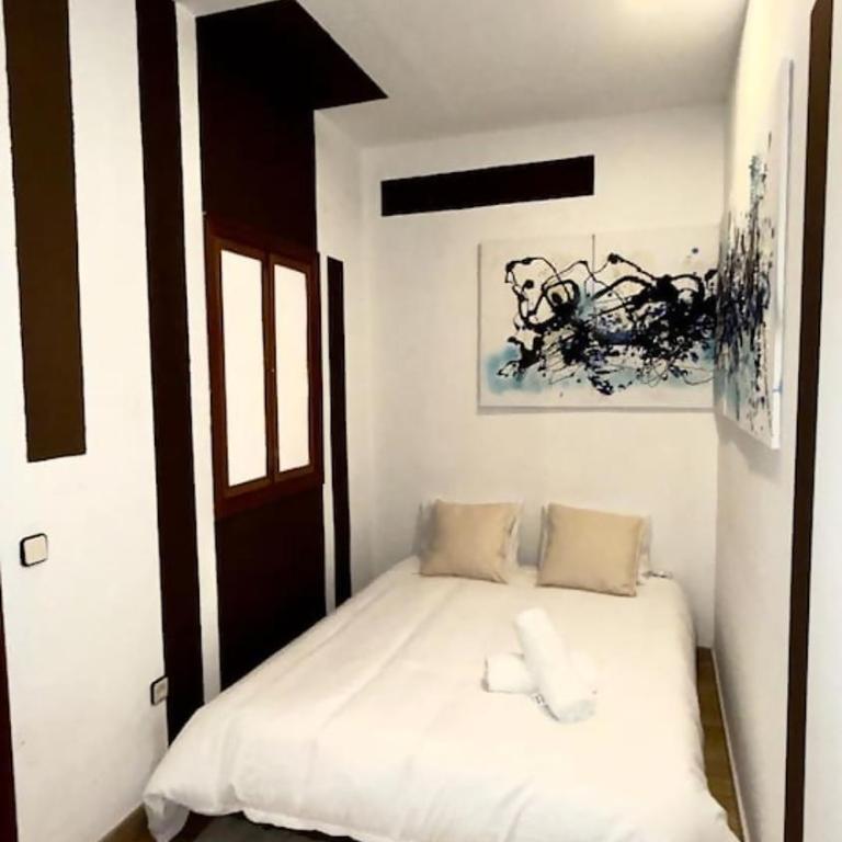 Plaza España B - Quadruple Room with Bathroom - 18