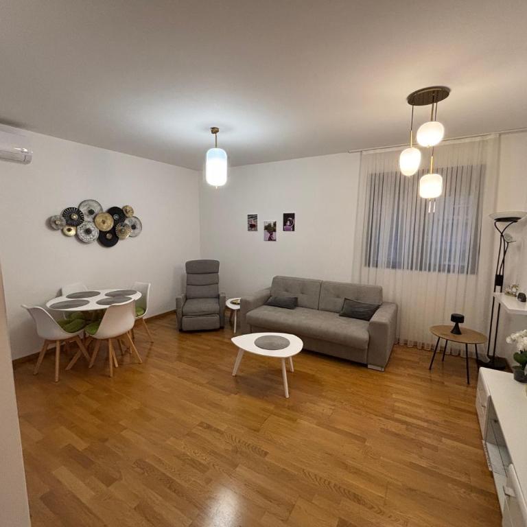 Modern Seaside Apartment with Balcony Tale Apartment - One-Bedroom Apartment - 9