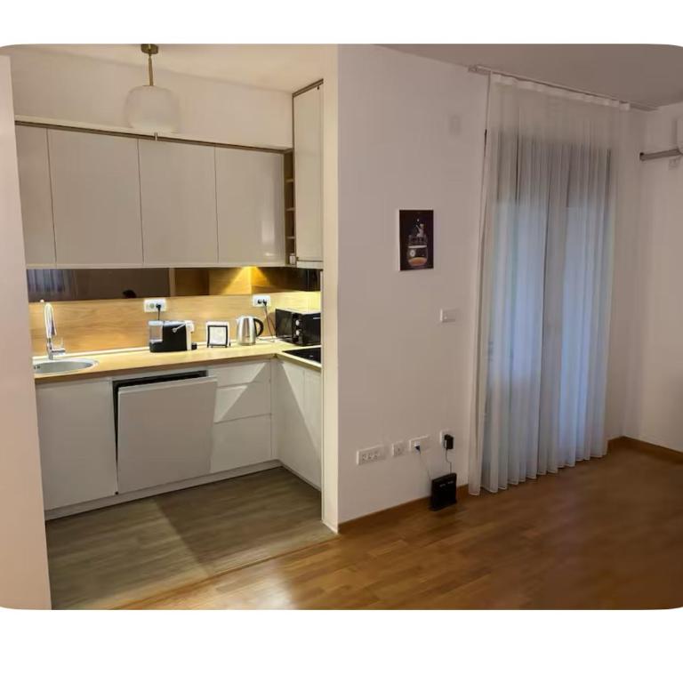 Modern Seaside Apartment with Balcony Tale Apartment - One-Bedroom Apartment - 3