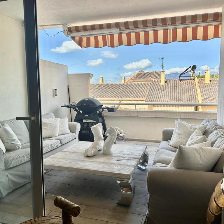 Atico Marbella 2 room piscina y parking - Apartamento de 2 dormitorios - 3