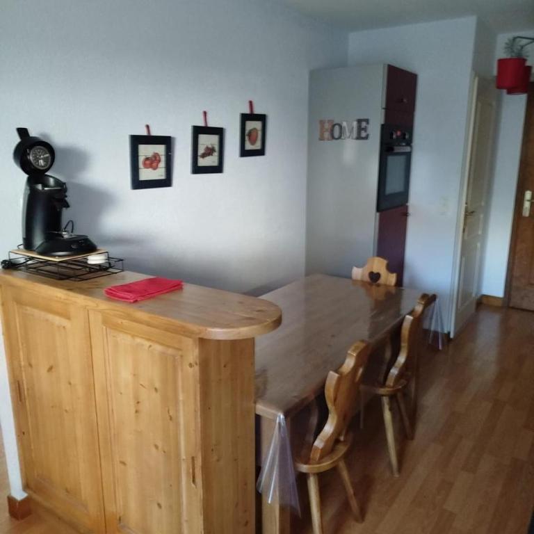 Petit cocon entre lac, golf et montagne, proche d'Annecy - Appartement avec Terrasse - 52