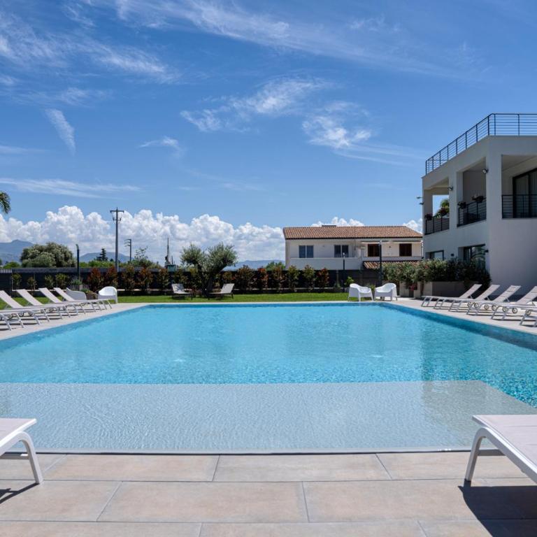 Ella Suites Apartments - Appartamento con 2 Camere da Letto e Vista Piscina - 6