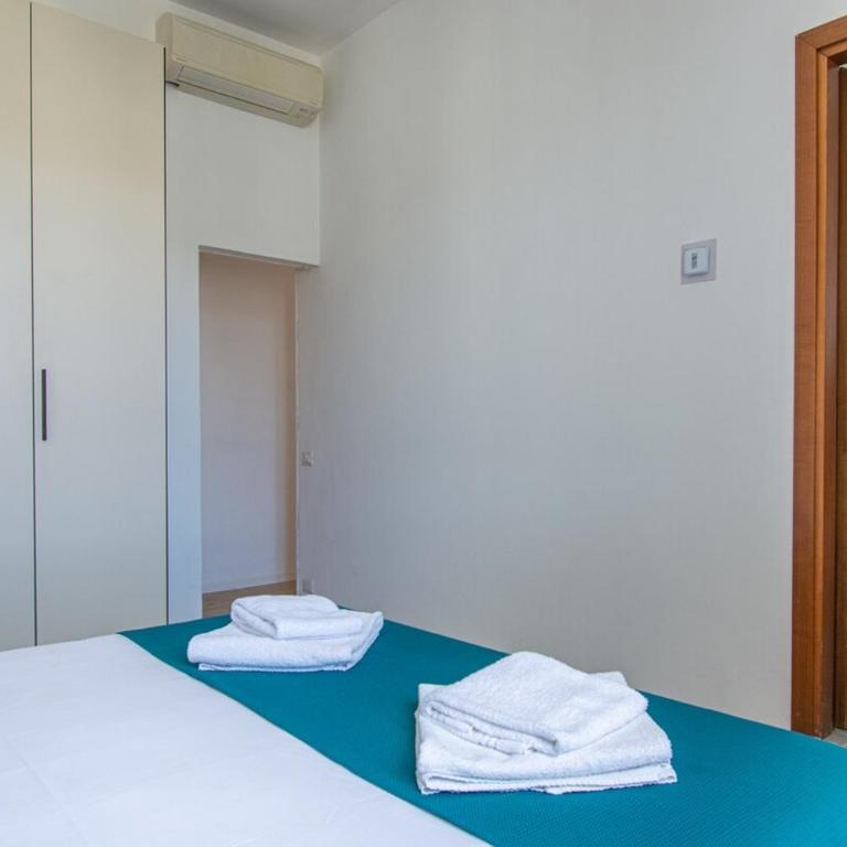 Cozy and Bright Flat - Top Floor with Elevator - Appartamento con 1 Camera da Letto - 15