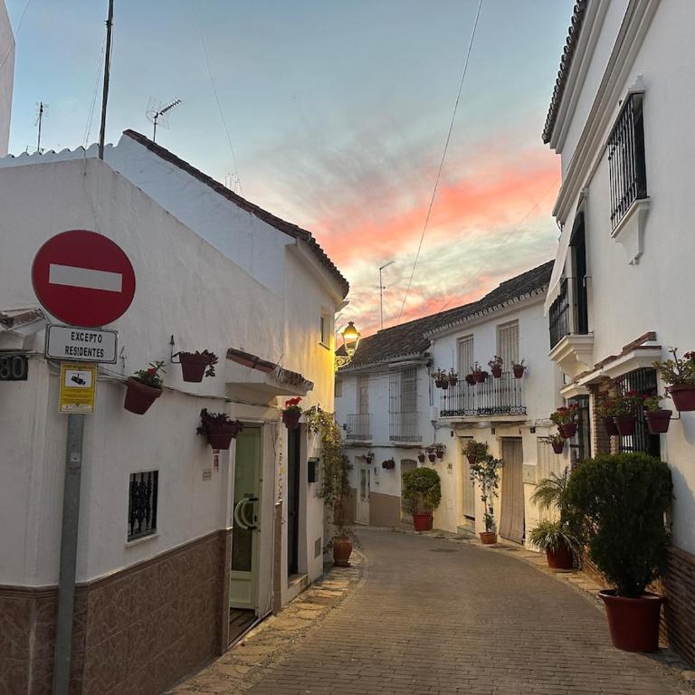 2 Bed Apartment Estepona Centre next to the Beach! - Apartamento de 2 dormitorios - 12