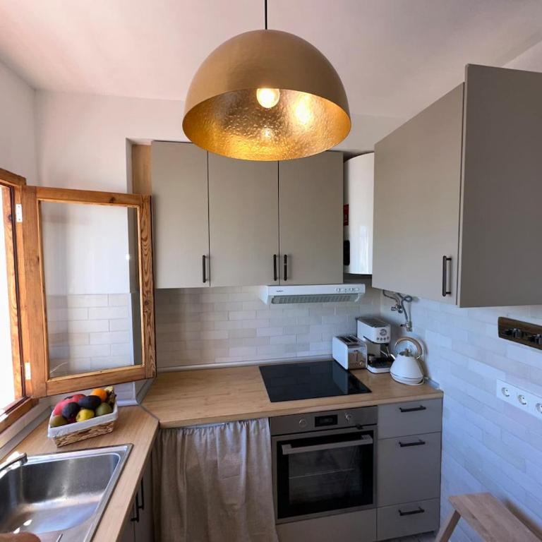 2 Bed Apartment Estepona Centre next to the Beach! - Apartamento de 2 dormitorios - 48