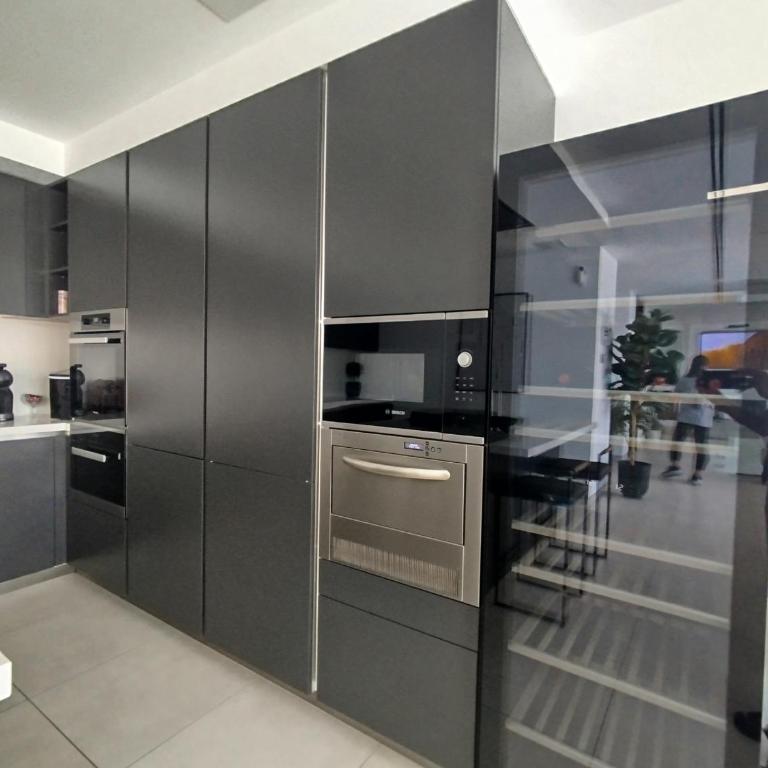 Luxury Villa with Breathtaking Views in Marbella By Lodgerstrip - Villa - 33