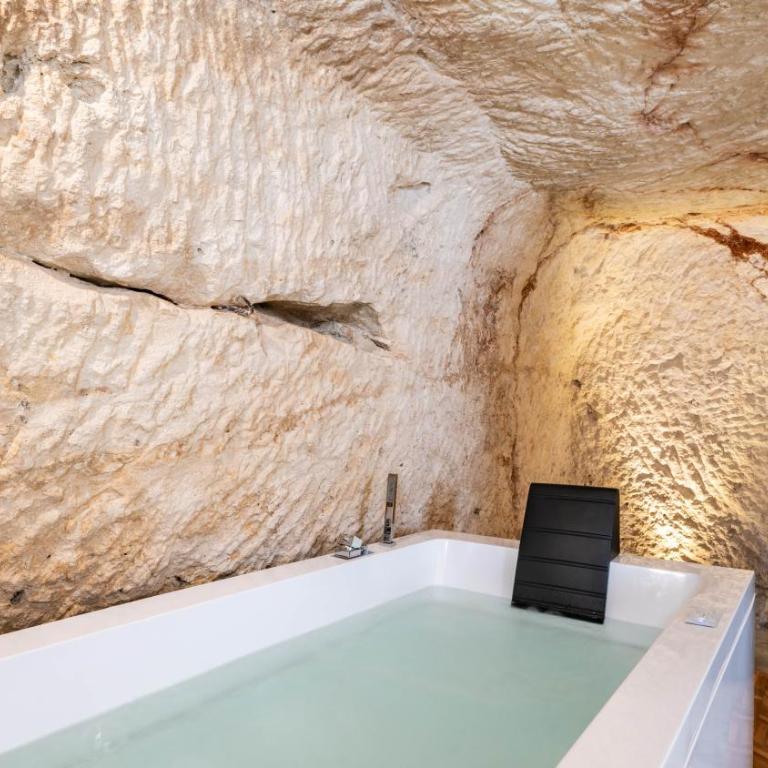 La Grotta del Relax by Rentbeat - Casa con 1 Camera da Letto - 8