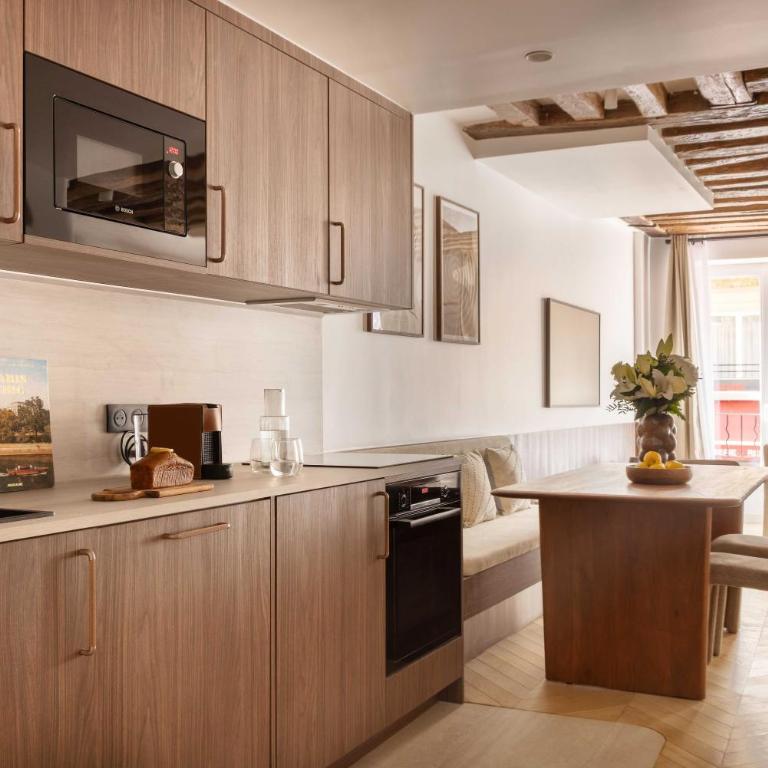 chic A C central apt - 2bdr 6p - faubourg s denis - Appartement - 14