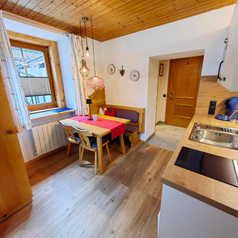 Gästehaus Groder - Standard Apartment mit 1 Schlafzimmer und Balkon - 7