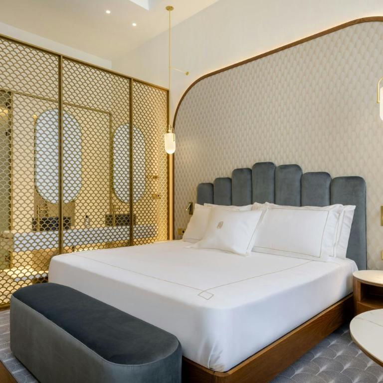 Grand Hotel Centenari, Valencia, Autograph Collection - King Room with City View - 2