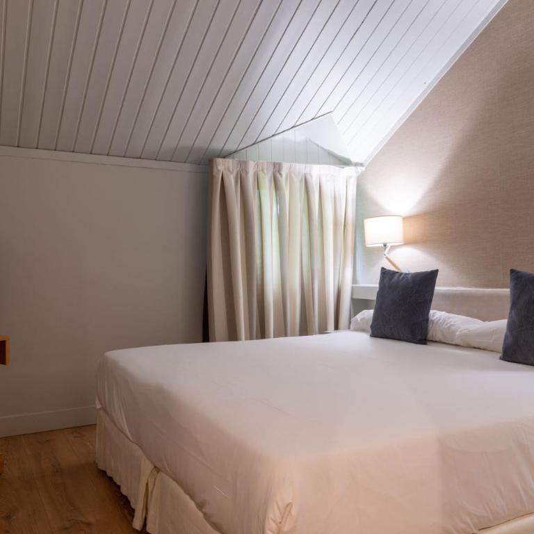 Hotel Xalet del Golf - Basic Double or Twin Room - Annex - 4