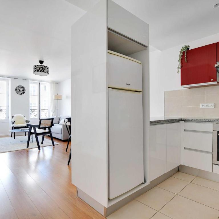 Elegant Apt - 1BDR 4P - Marais Place des Vosges - One-Bedroom Apartment - 5