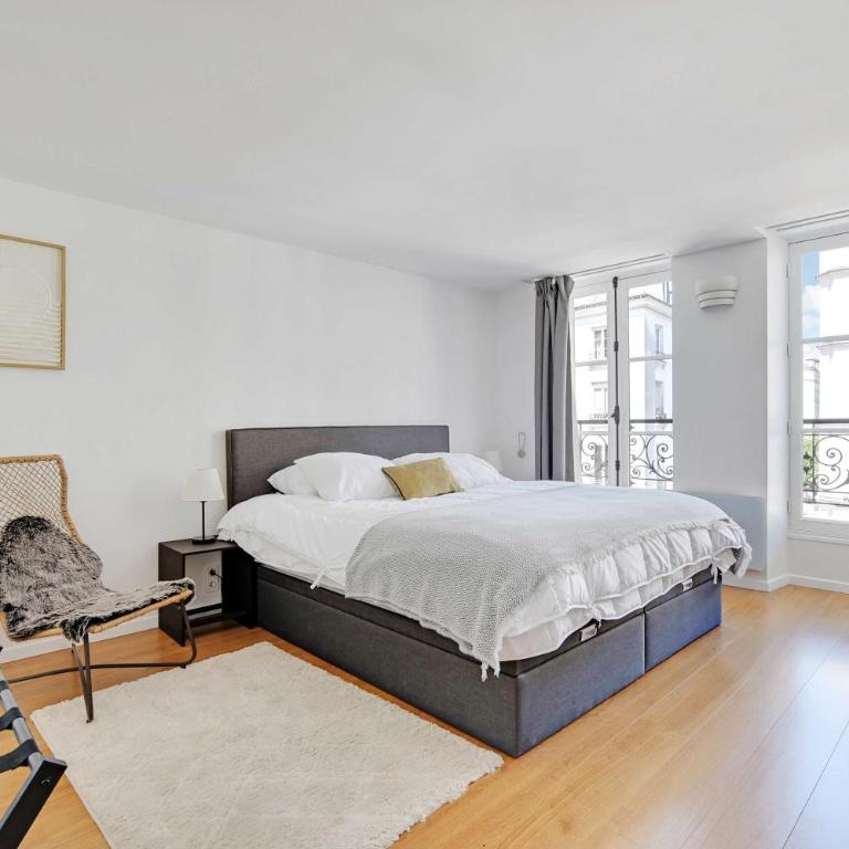 Elegant Apt - 1BDR 4P - Marais Place des Vosges - One-Bedroom Apartment - 3