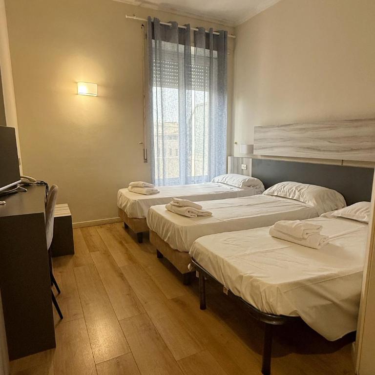 Hotel Laura - Basic Triple Room - 3