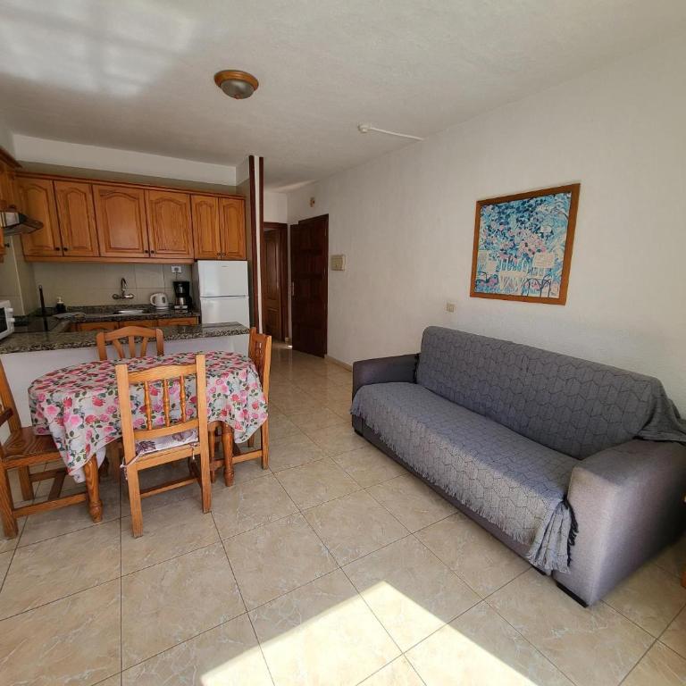 Las Floritas 2 - One-Bedroom Apartment - 3