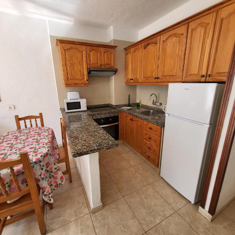 Las Floritas 2 - One-Bedroom Apartment - 6