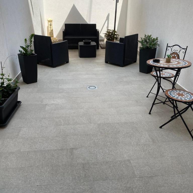 Yris House - Two-Bedroom Apartment - 18