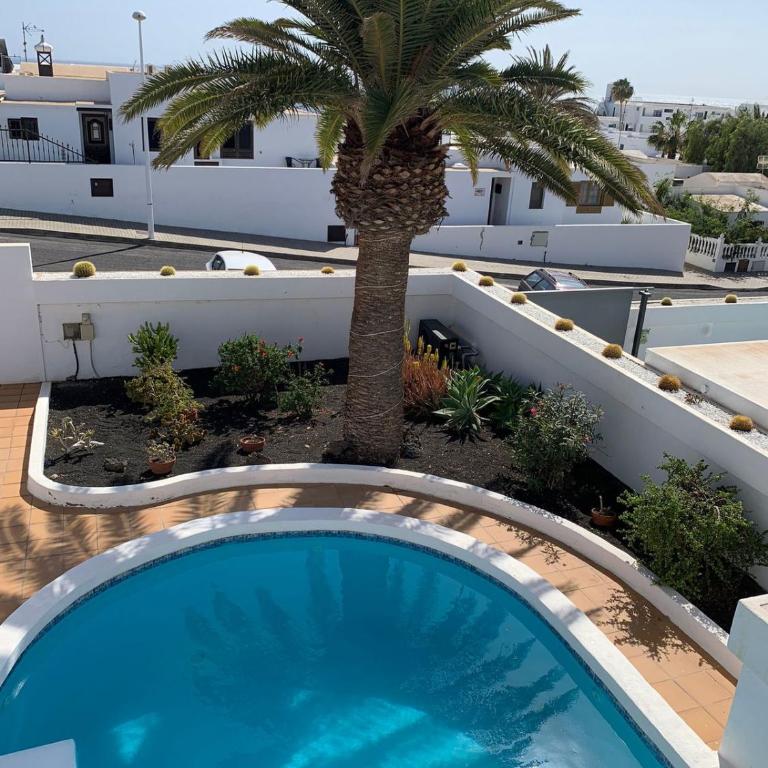 Palm villa - Three-Bedroom Villa - 4