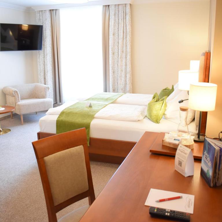 Gartenhotel Kloepferkeller - Großes Doppelzimmer - 4