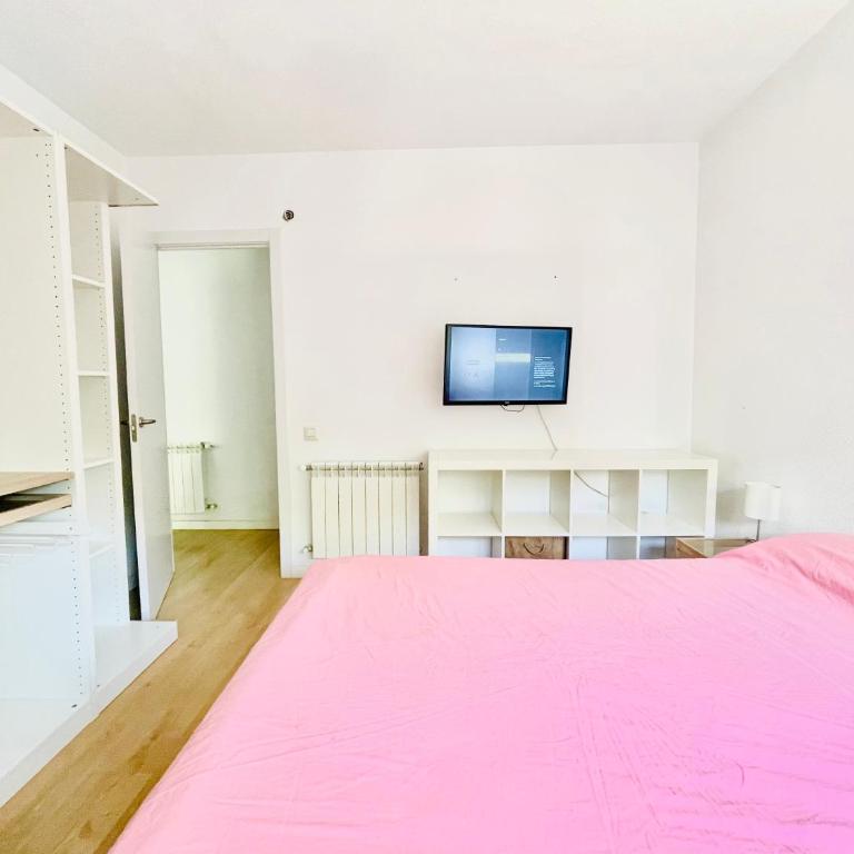 Alojamiento Entero Junto Ifema y Aeropuerto - Apartamento de 2 dormitorios - 3