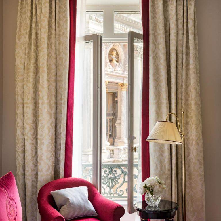 InterContinental Paris Le Grand by IHG - Chambre Lit King-Size Premium avec Balcon - Vue sur Opéra - 2