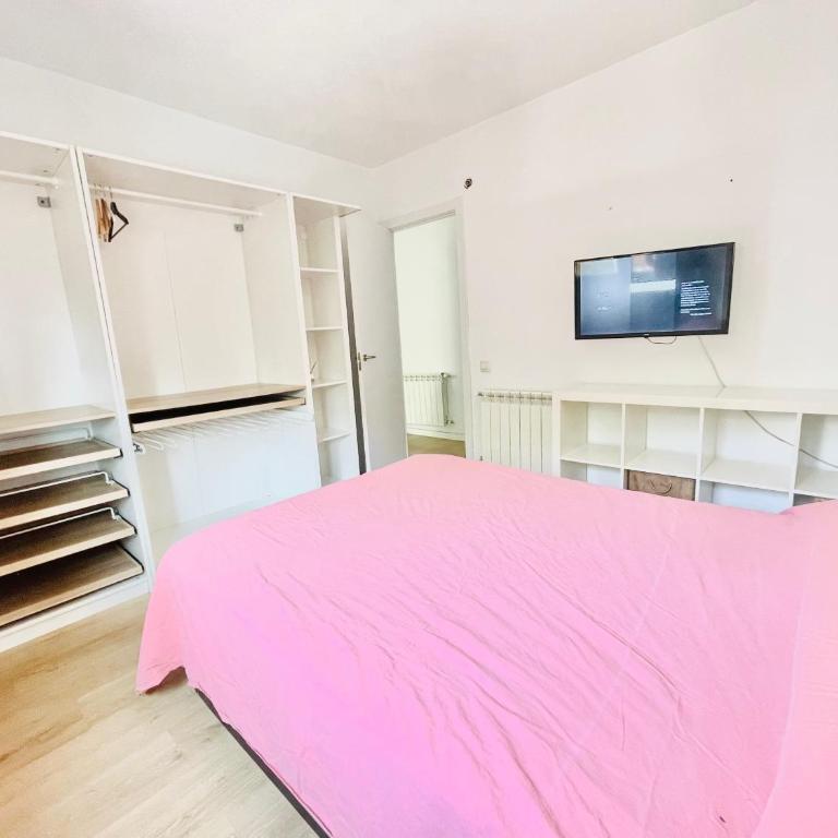 Alojamiento Entero Junto Ifema y Aeropuerto - Apartamento de 2 dormitorios - 2