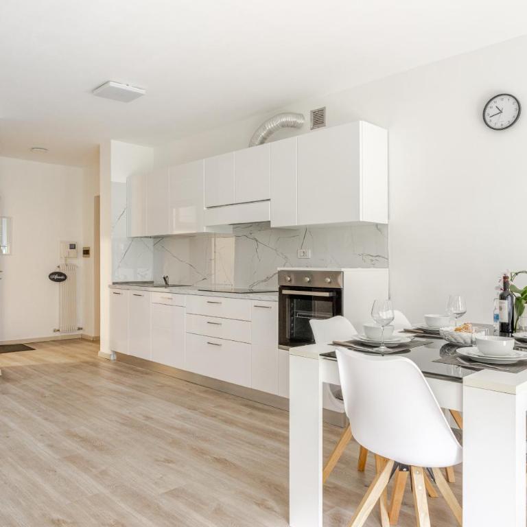 Holiday Residence with Private Garden - Appartamento con 2 Camere da Letto - 8