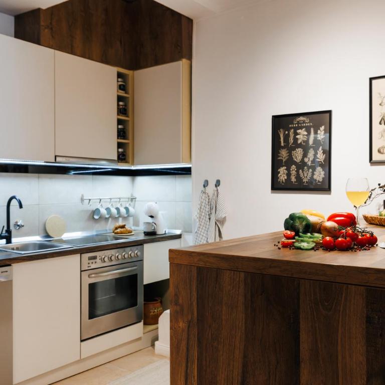 Harmonic Nest 3min to Republic Square Renovated - Three-Bedroom Apartment - 3