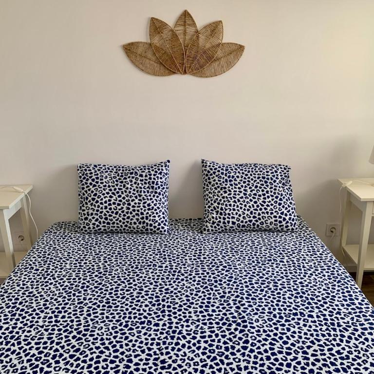 Beach getaway - 3 minutes to the beach - Two-Bedroom Apartment - 11