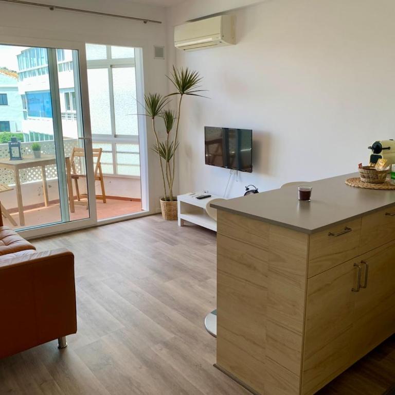 Beach getaway - 3 minutes to the beach - Two-Bedroom Apartment - 16
