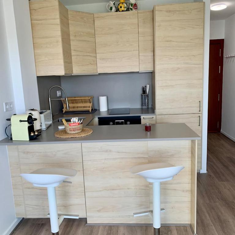 Beach getaway - 3 minutes to the beach - Two-Bedroom Apartment - 18