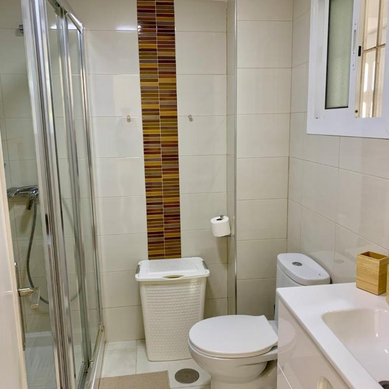 Beach getaway - 3 minutes to the beach - Two-Bedroom Apartment - 21