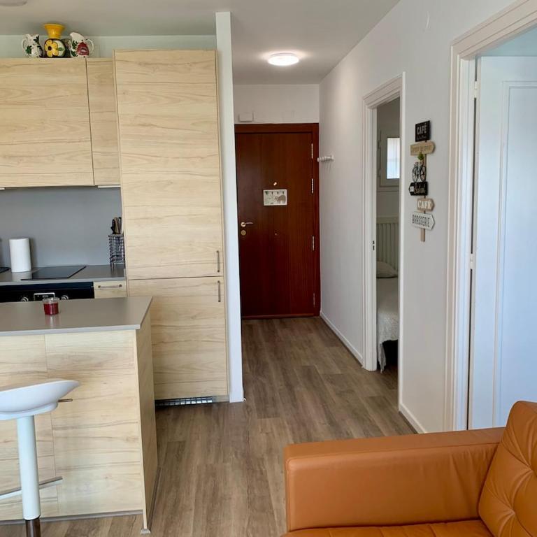 Beach getaway - 3 minutes to the beach - Two-Bedroom Apartment - 28
