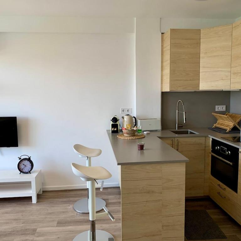 Beach getaway - 3 minutes to the beach - Two-Bedroom Apartment - 35