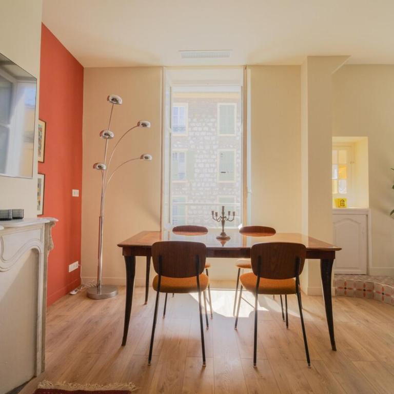 Le charme de l'ancien, rénové - Nice - 4 personnes - Appartement 2 Chambres - 2