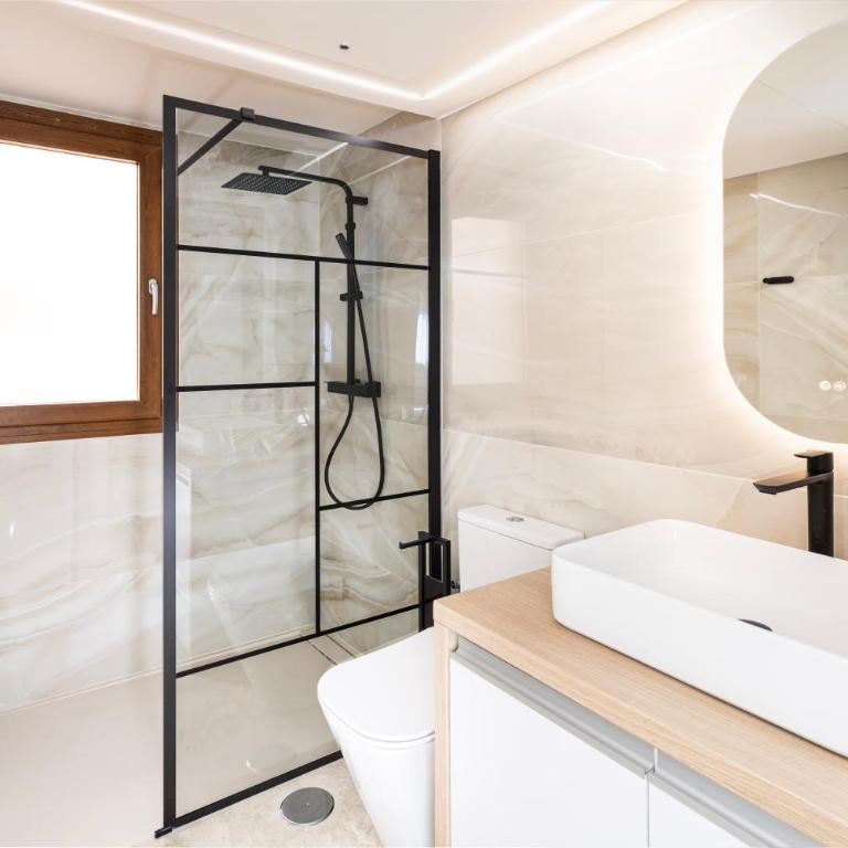 CC8 III by ZANIS - Two-Bedroom Apartment - 6