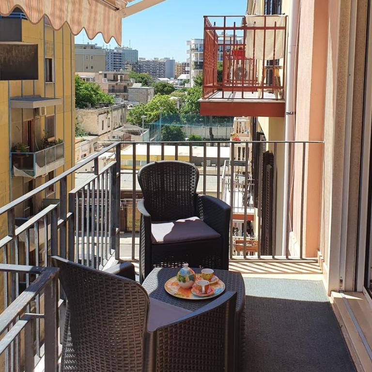 Majestic Seaview Apartment - Bari Centro - Appartamento con 3 Camere da Letto - 40