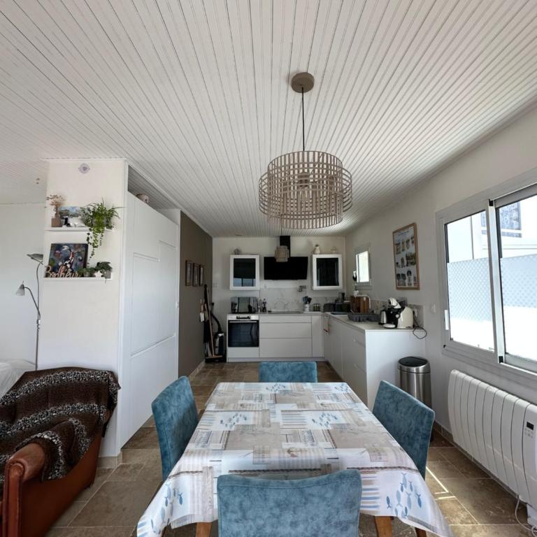 Grand Studio Mer et Confort centre-ville, parking - Casa con 1 dormitorio - 5