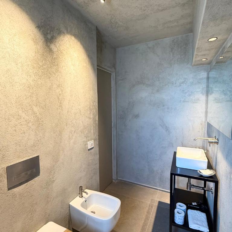 Four Rooms Catania - Deluxe Room - 7