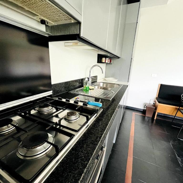 Suite dei Fiori - Luxury Open Space - Appartamento con 2 Camere da Letto - 13